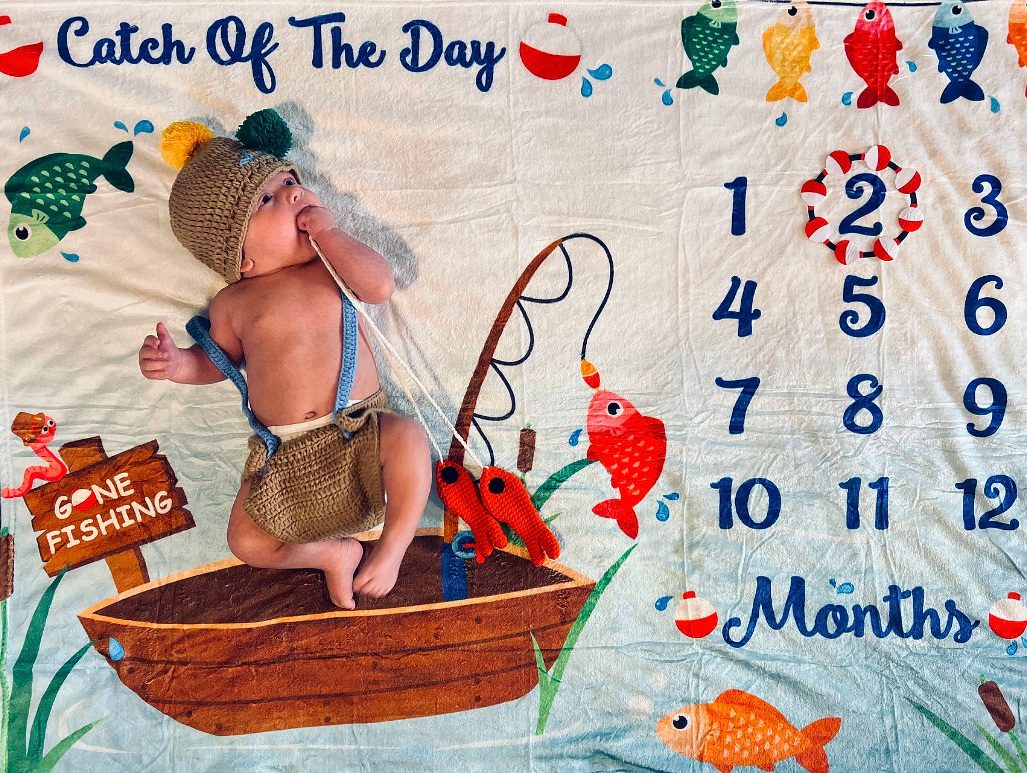 Zaemian joined the competition — help win amazing prizes! basket, child, event, font, happy, hat, holiday, leisure, pattern, people_in_nature, person, play, soil, storage_basket, sunglasses, toddler, wicker