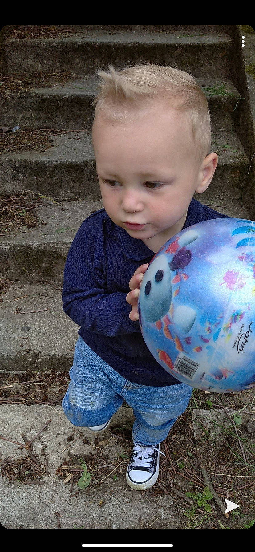 Solan a rejoint le concours — aidez-le/la à gagner de superbes lots ! baby, ball, child, person, play, toddler, world