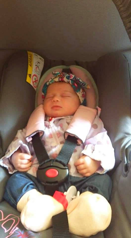 Athena a rejoint le concours — aidez-le/la à gagner de superbes lots ! baby, baby_in_car_seat, birth, car_seat, child, headwear, person, product, sleep, toddler