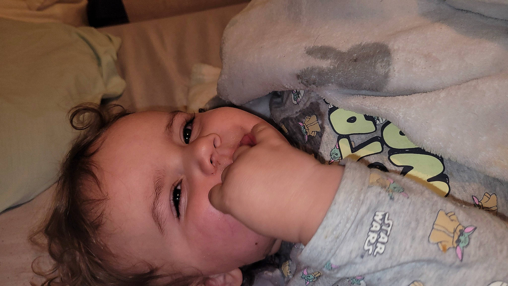 Farès participe au concours pour gagner de l'argent avec cette photo : baby, baby_toddler_clothing, cheek, ear, eye, eyebrow, eyelash, forehead, iris, lip, mammal, mouth, neck, nose, organ, person, skin, sleeve, smile, textile