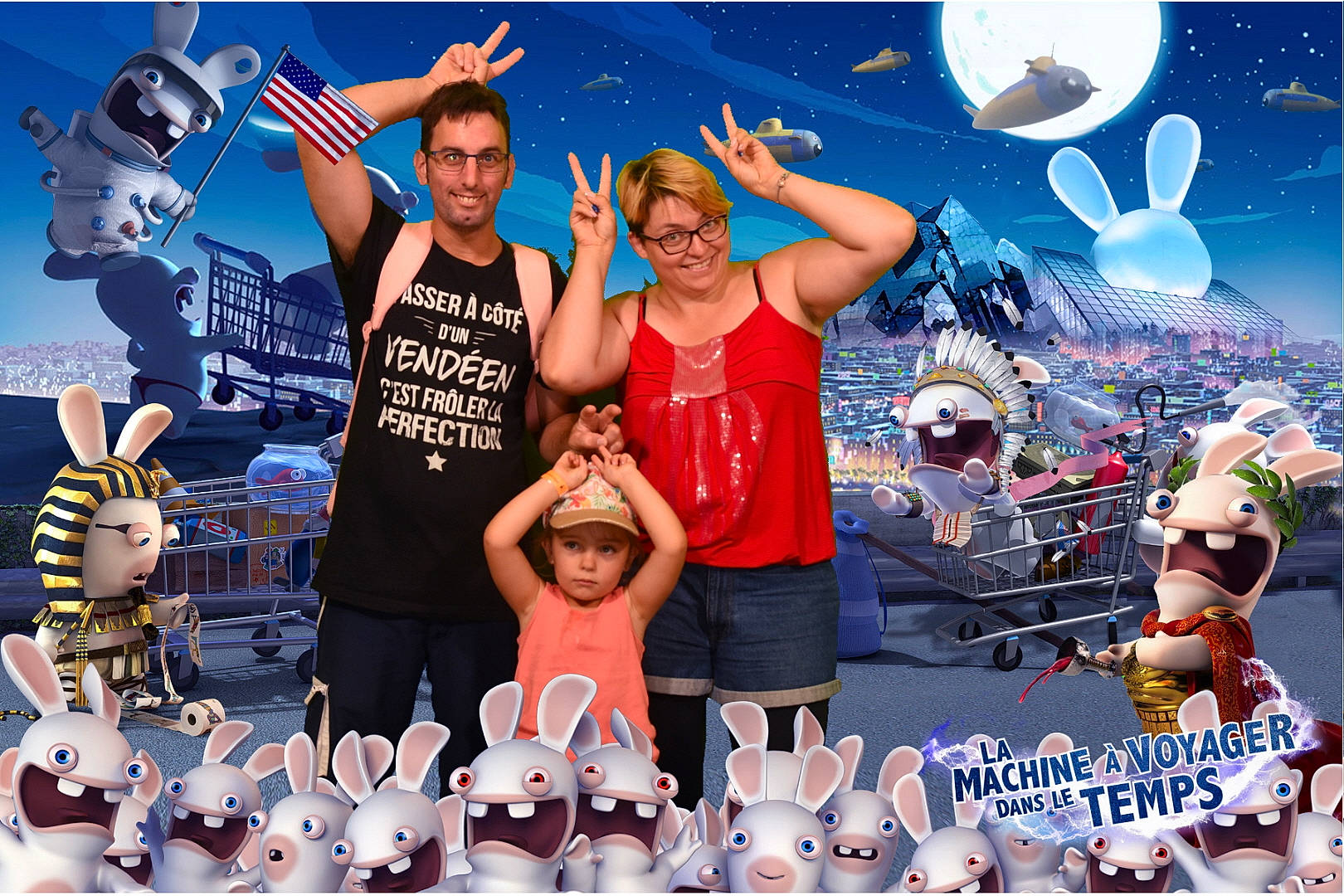 Ylanna participe au concours pour gagner de l'argent avec cette photo : advertising, art, entertainment, event, fan, font, fun, gesture, happy, hat, headwear, joy, leisure, people, person, photograph, photomontage, product, recreation, shorts