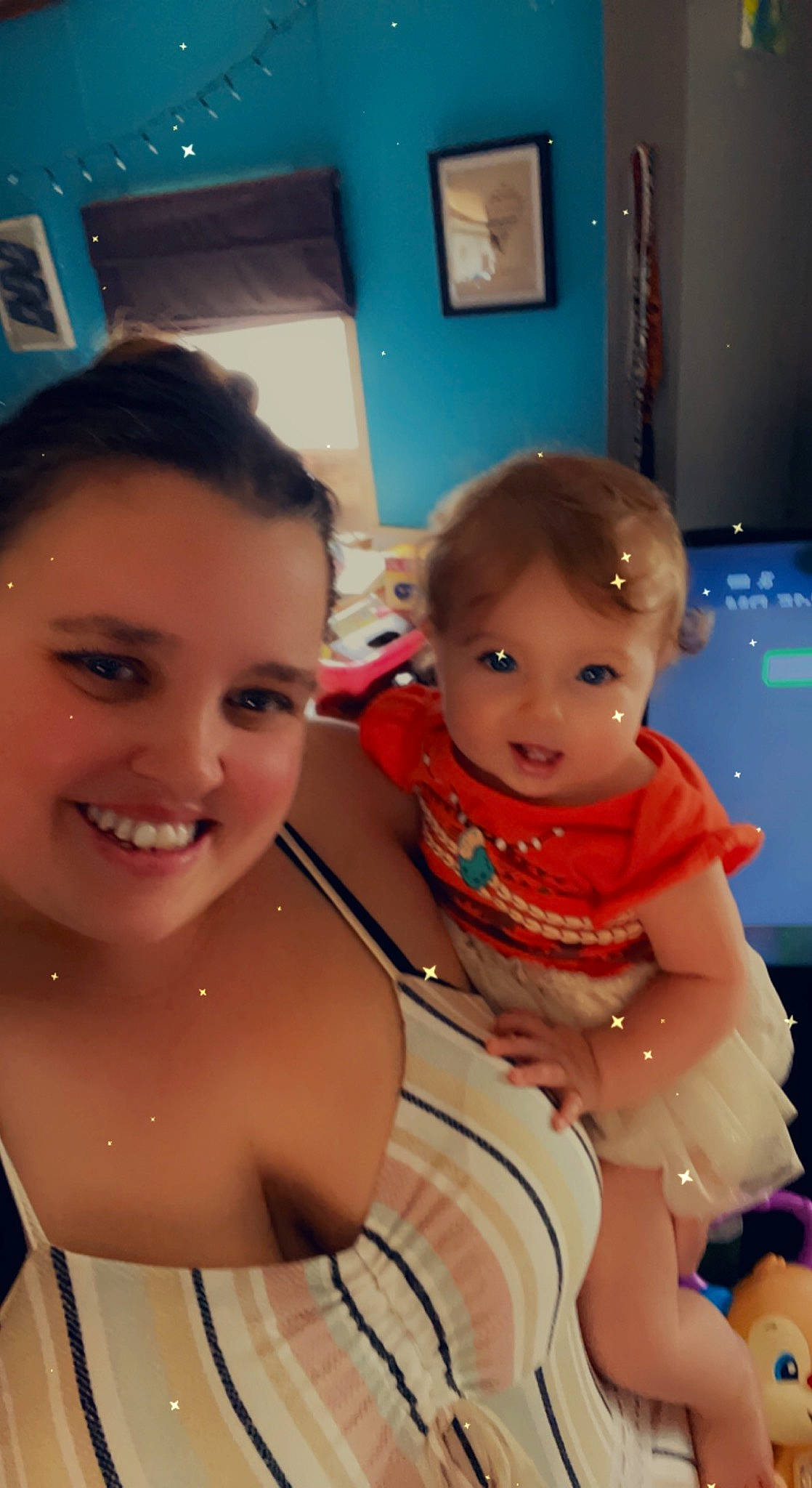 Karla is registered to the contest to win money with this photo: baby, bathing, blue, cheek, chest, eye, eyebrow, facial_expression, fun, hairstyle, happy, human, joy, leisure, mouth, muscle, nose, person, skin, smile