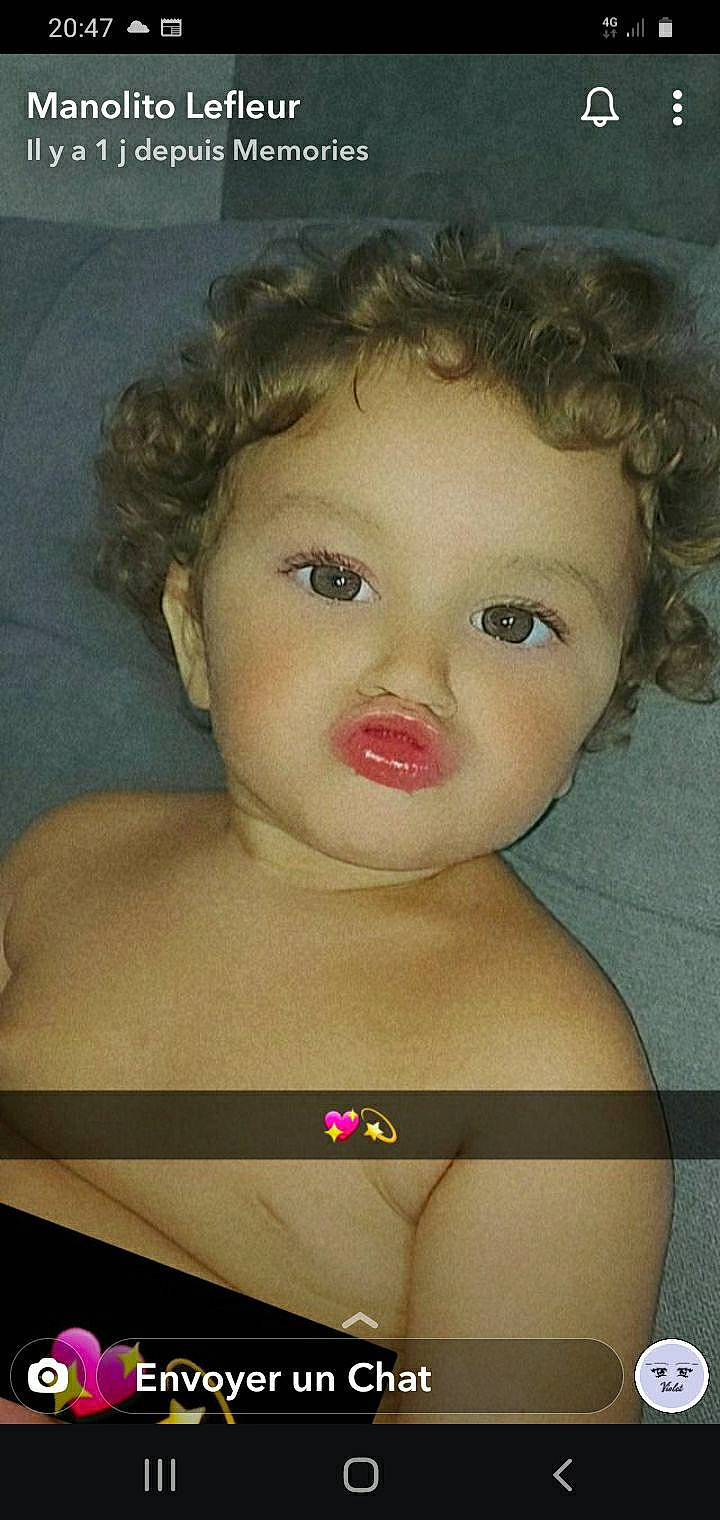 Louisia participe au concours pour gagner de l'argent avec cette photo : art, cheek, chin, dress, eye, eyebrow, eyelash, face, forehead, head, human_body, iris, jaw, lip, lipstick, mouth, neck, nose, person, skin