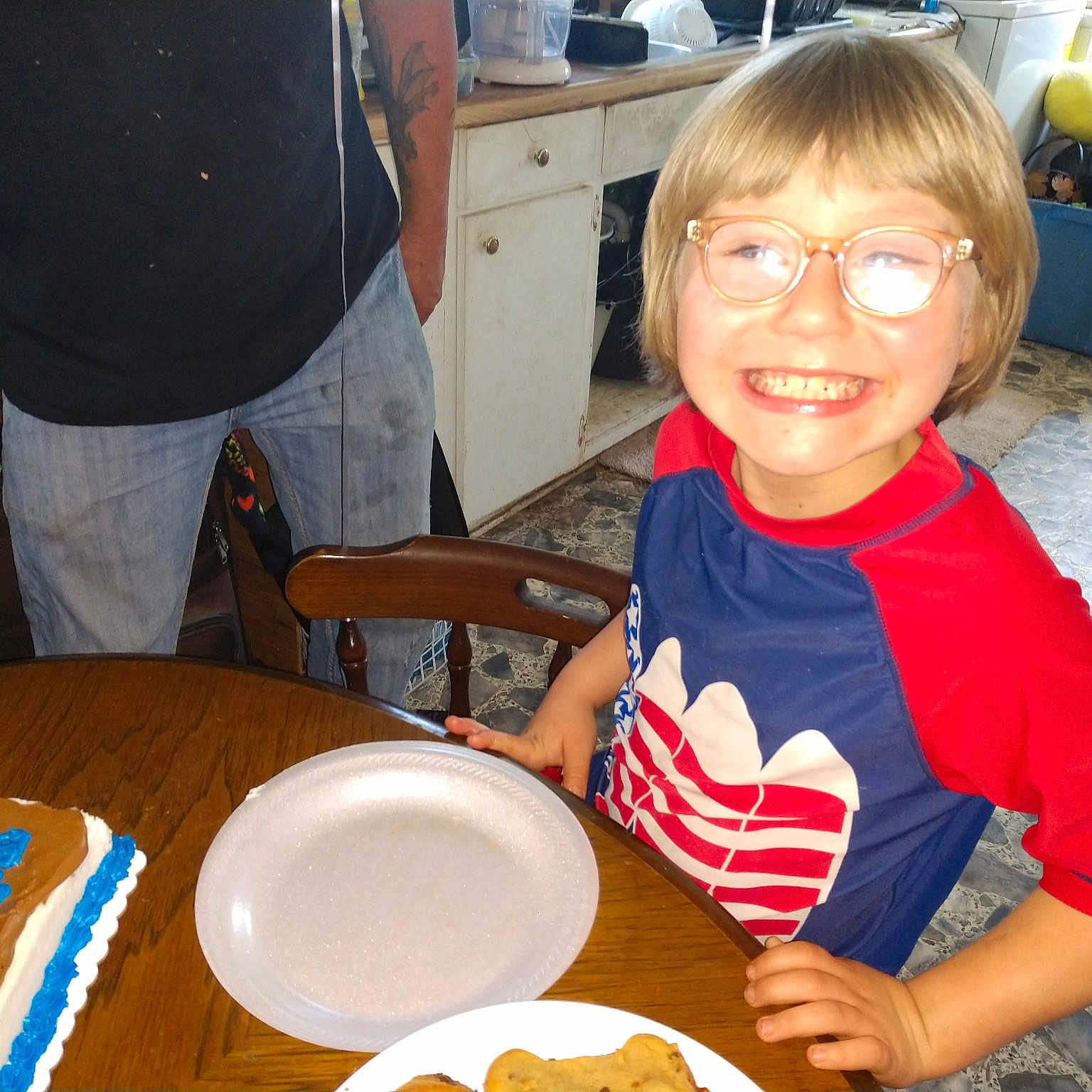 T.j is registered to the contest to win money with this photo: breakfast, brunch, child, comfort_food, cuisine, dish, eating, fast_food, food, joy, lunch, meal, person, toddler