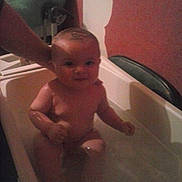 Mylan participe au concours pour gagner de l'argent avec cette photo :