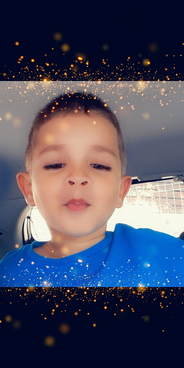 Heyden a rejoint le concours — aidez-le/la à gagner de superbes lots ! azure, baby_toddler_clothing, beauty, cloud, cool, electric_blue, event, flash_photography, fun, hairstyle, happy, nose, people_in_nature, person, photograph, sky, sleeve, snapshot, space, toddler