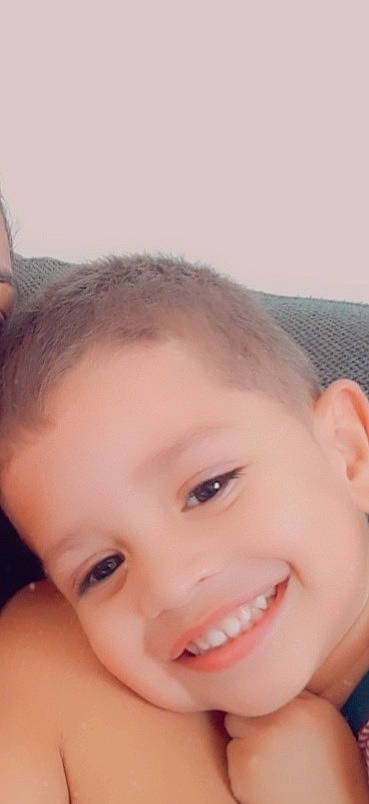 Heyden participe au concours pour gagner de l'argent avec cette photo : cheek, chin, ear, eyebrow, eyelash, forehead, hair, hairstyle, happy, human, human_body, iris, jaw, joy, lip, mouth, muscle, neck, nose, person