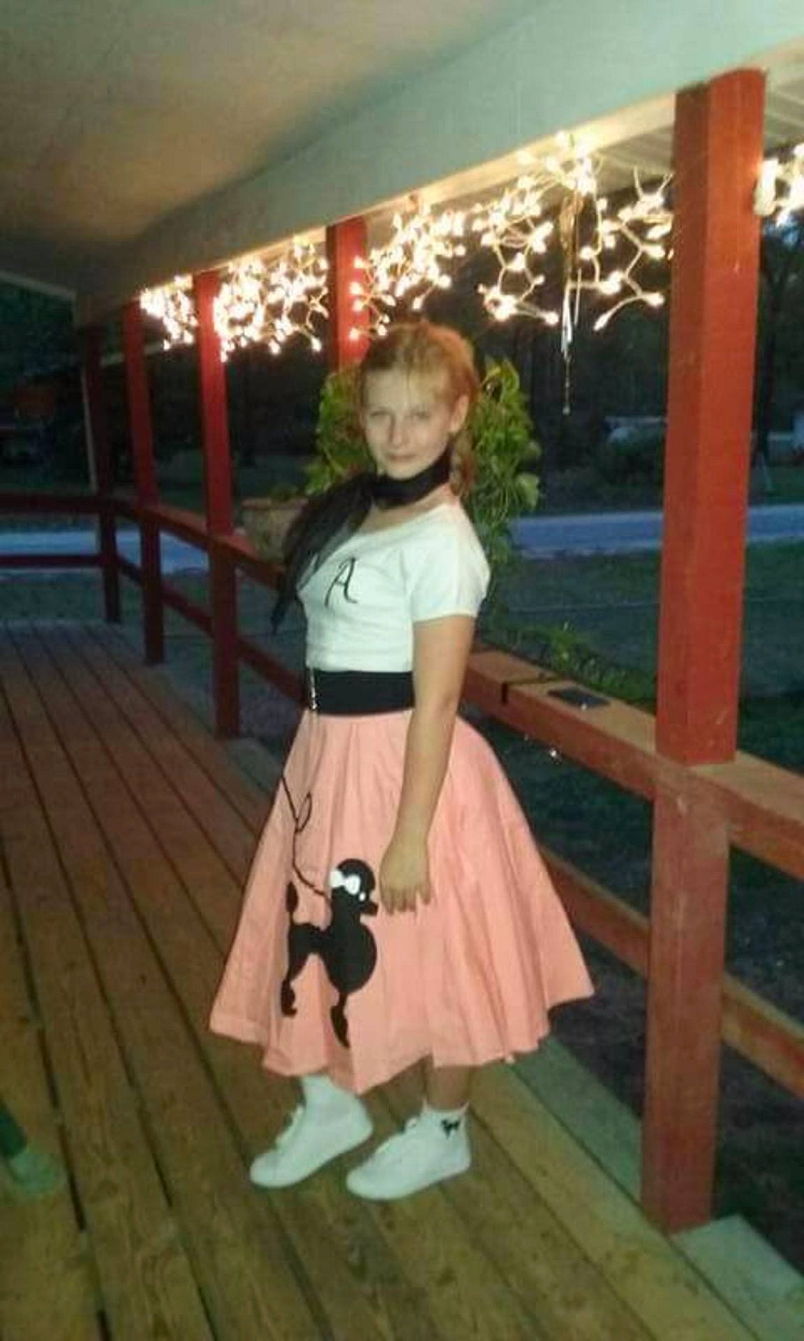 Alexandria is registered to the contest to win money with this photo: day, leisure, play