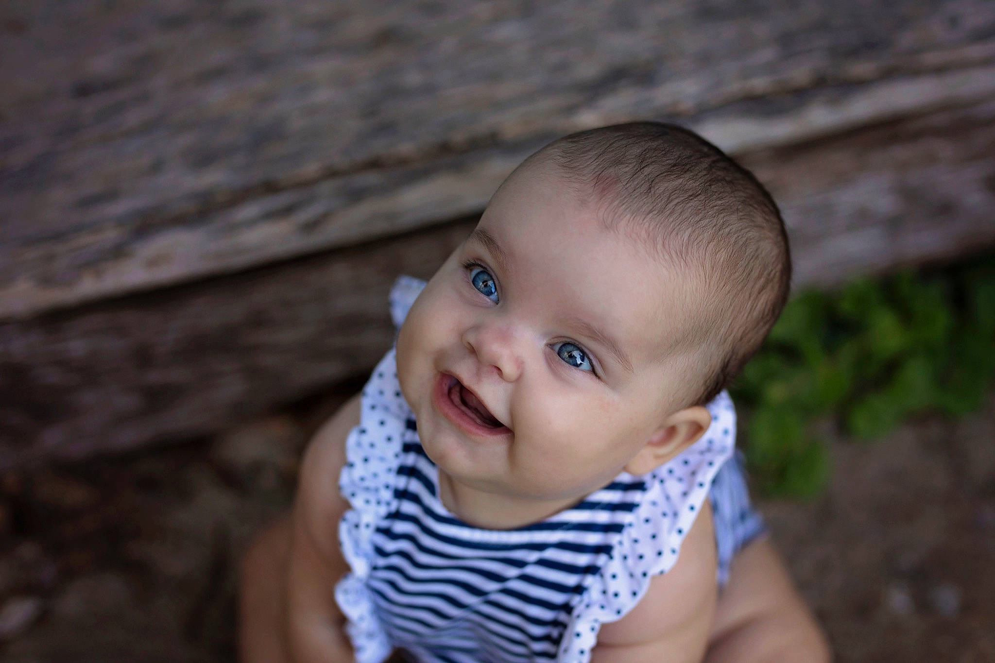 Solãna is registered to the contest to win money with this photo: baby, blue, cheek, child, close_up, eye, face, grass, head, iris, lip, male, people, person, photograph, photography, portrait_photography, skin, summer, toddler