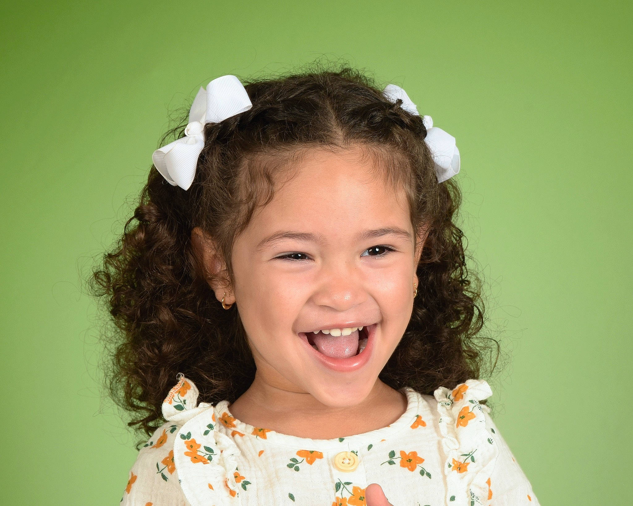 Alexandra joined the competition — help win amazing prizes! baby_toddler_clothing, cheek, ear, eyelash, fashion_accessory, fun, hair, hair_accessory, hair_tie, happy, headband, headgear, headpiece, iris, jewellery, joy, neck, person, portrait_photography, sleeve