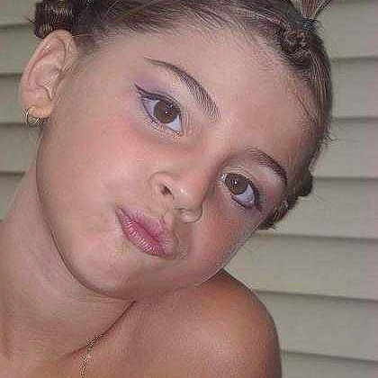 Maeva participe au concours pour gagner de l'argent avec cette photo :
