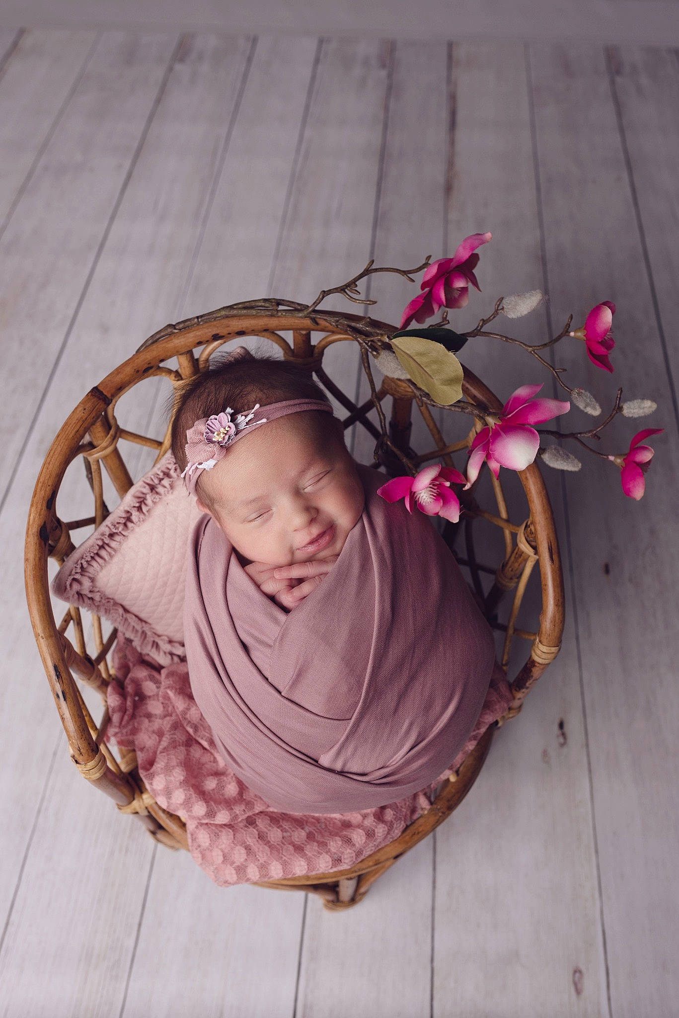 Anastasia participe au concours pour gagner de l'argent avec cette photo : baby, baby_products, baby_toddler_clothing, child, circle, fashion_accessory, headpiece, jewellery, magenta, metal, pattern, person, petal, pink, purple, sitting, toddler, toy, twig, wood