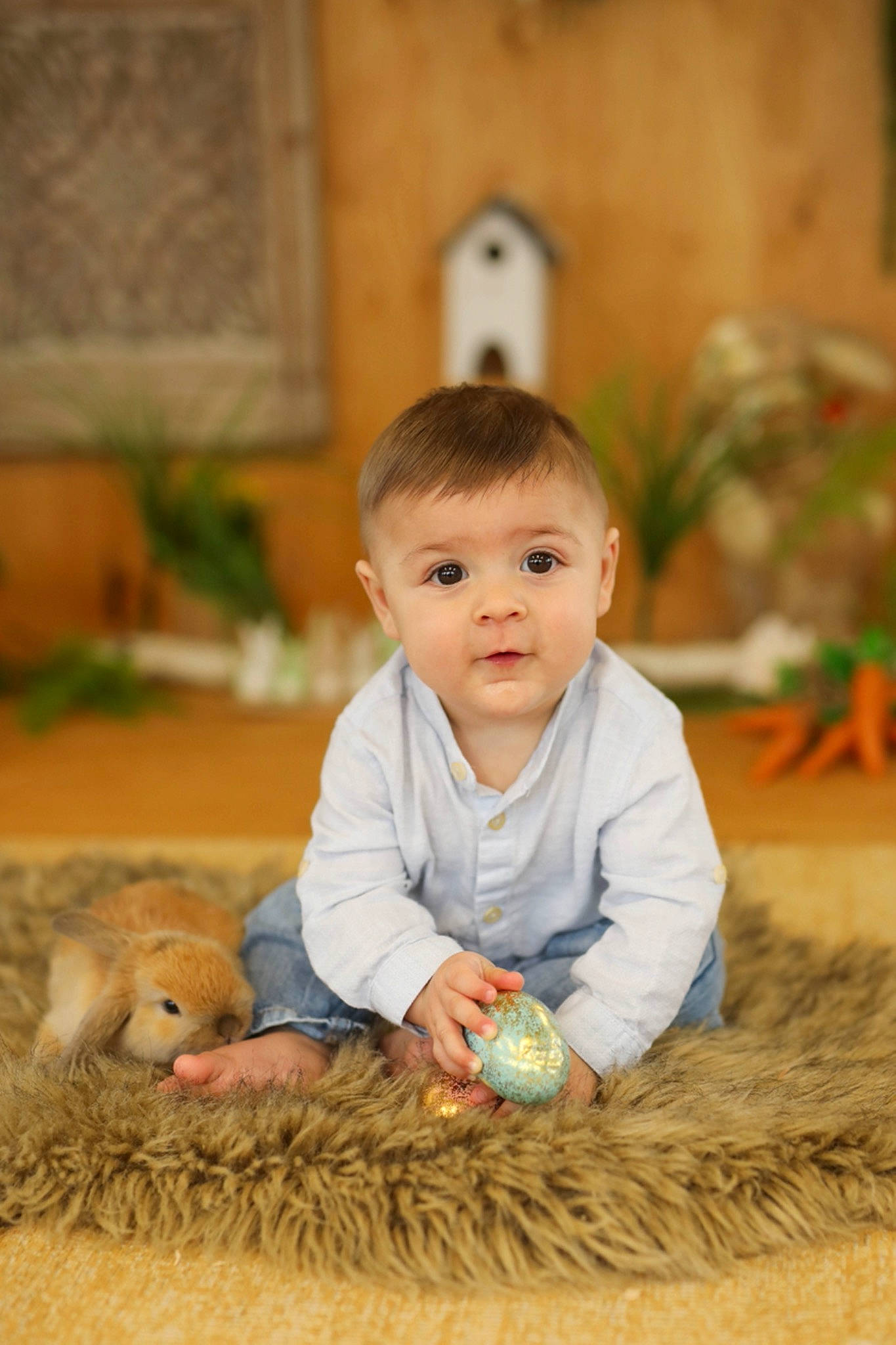 Jessyjames a rejoint le concours — aidez-le/la à gagner de superbes lots ! baby, baby_toddler_clothing, cheek, child, comfort, crawling, flooring, fun, fur, grass, happy, houseplant, mammal, people_in_nature, person, plant, sitting, skin, toddler, toy