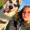 Seth a rejoint le concours — aidez-le/la à gagner de superbes lots ! dog, husky, person, selfie, outdoor, grass, sunny, blue_sky, casual_clothing, smile, face_filter, flower_filter, leash, sneakers, young_woman, happy, daylight, park, pet, tongue_out
