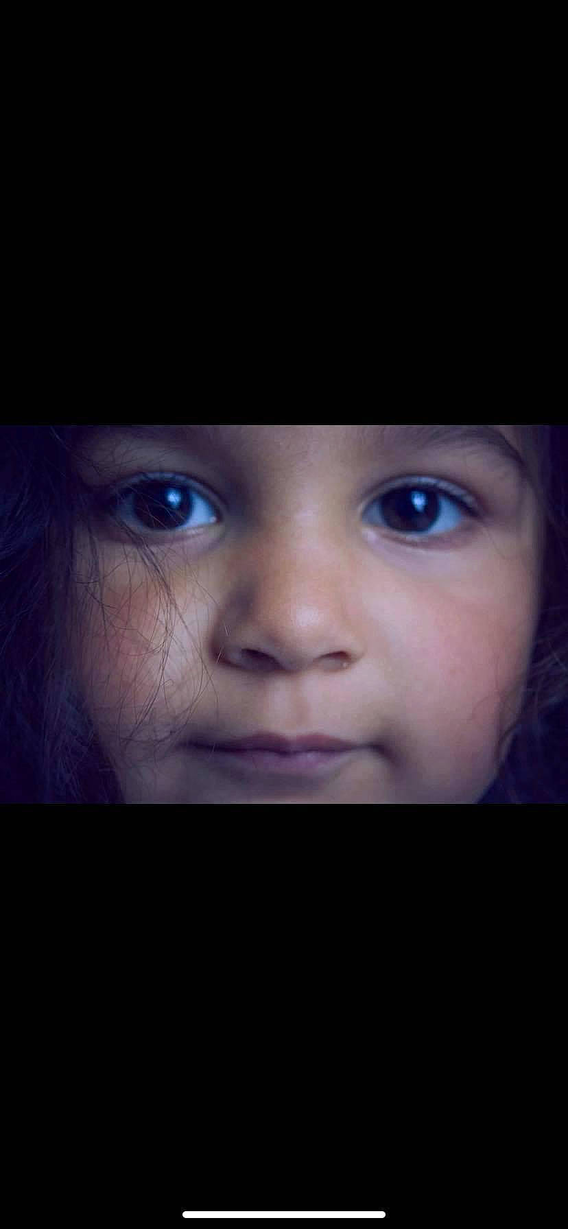 Aliyah a rejoint le concours — aidez-le/la à gagner de superbes lots ! beauty, cheek, child, chin, close_up, colorfulness, eye, eyebrow, eyelash, facial_expression, flash_photography, forehead, headwear, iris, jaw, lip, organ, person, photograph, photography