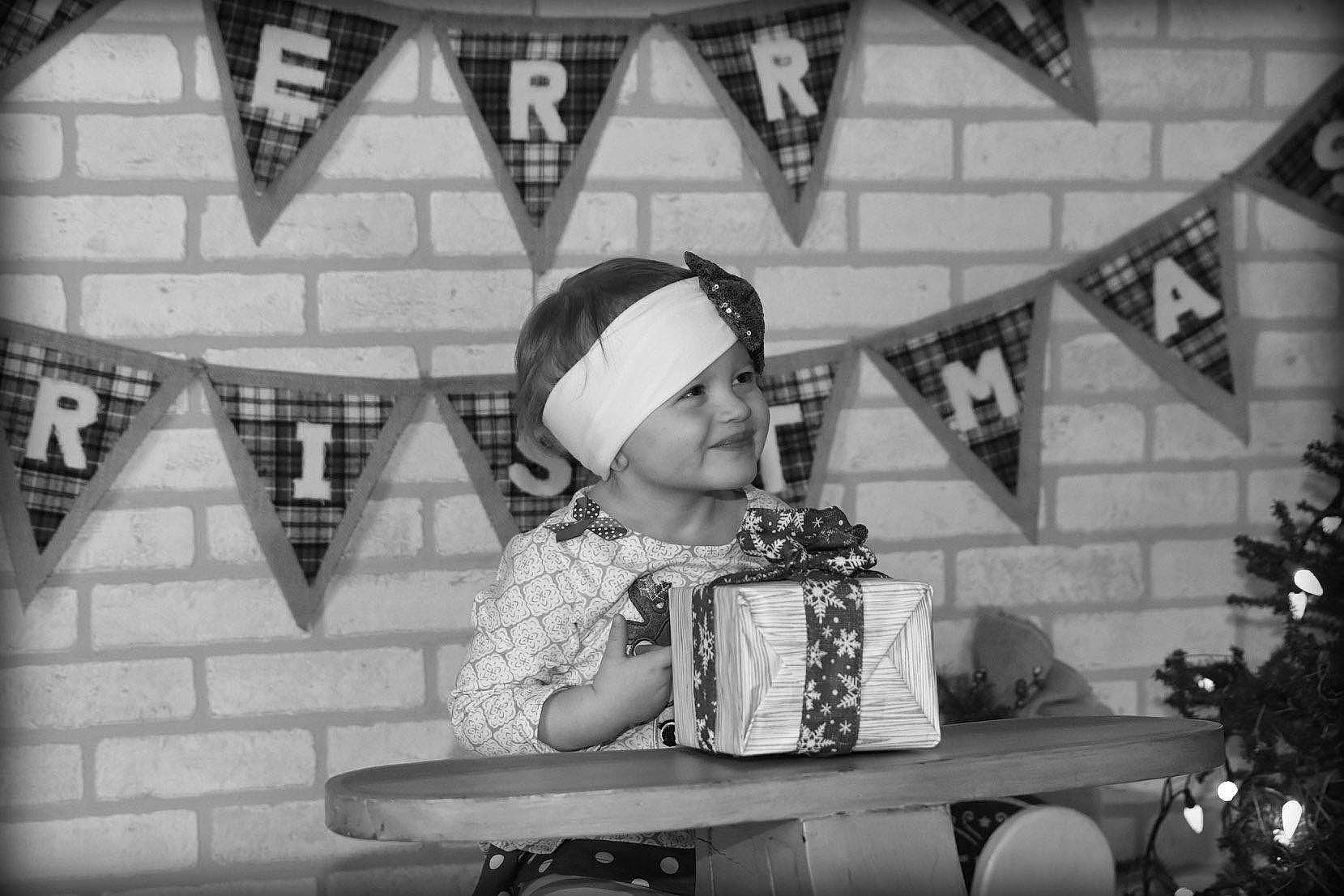 Allyssa is registered to the contest to win money with this photo: angle, black, black_and_white, girl, joy, monochrome, monochrome_photography, person, photograph, photography, snapshot, stock_photography, style, white