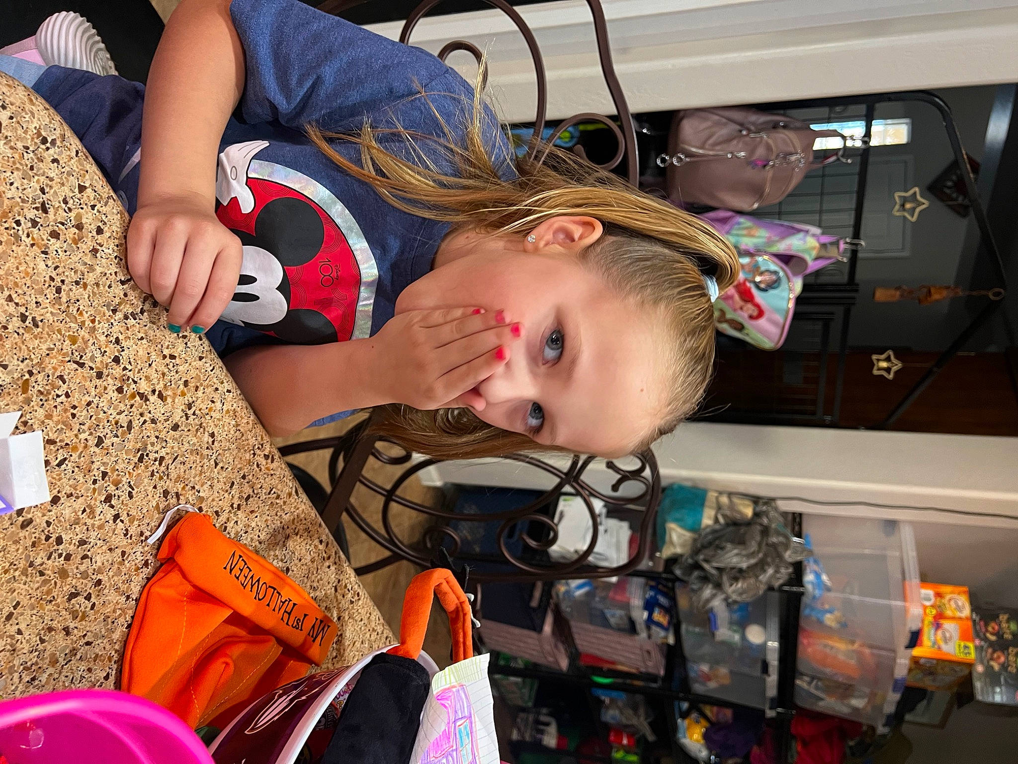 Kaylyn is registered to the contest to win money with this photo: auto_part, automotive_exterior, bag, child, eyewear, fashion_accessory, fun, happy, leisure, luggage_and_bags, machine, motor_vehicle, person, personal_protective_equipment, play, recreation, room, sunglasses, toddler, toy