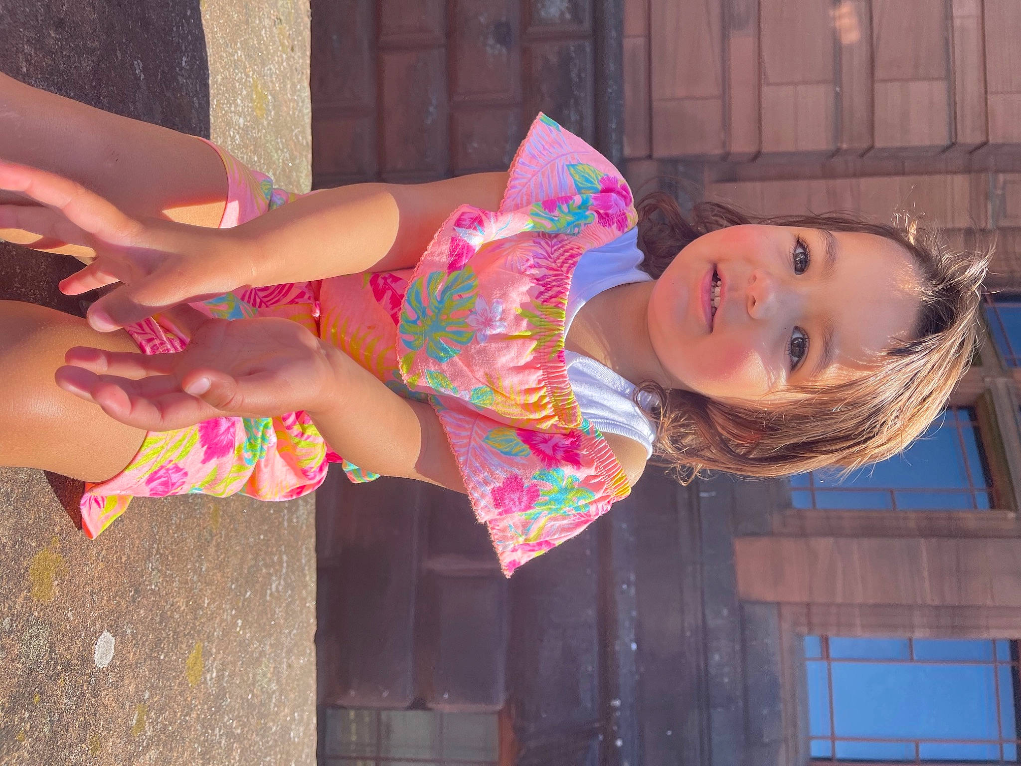 Elisa is registered to the contest to win money with this photo: child, eyewear, fun, happy, human_leg, leisure, lip, magenta, pattern, person, pink, sandal, skin, smile, street_fashion, sunglasses, thigh, toddler, trunk, vacation