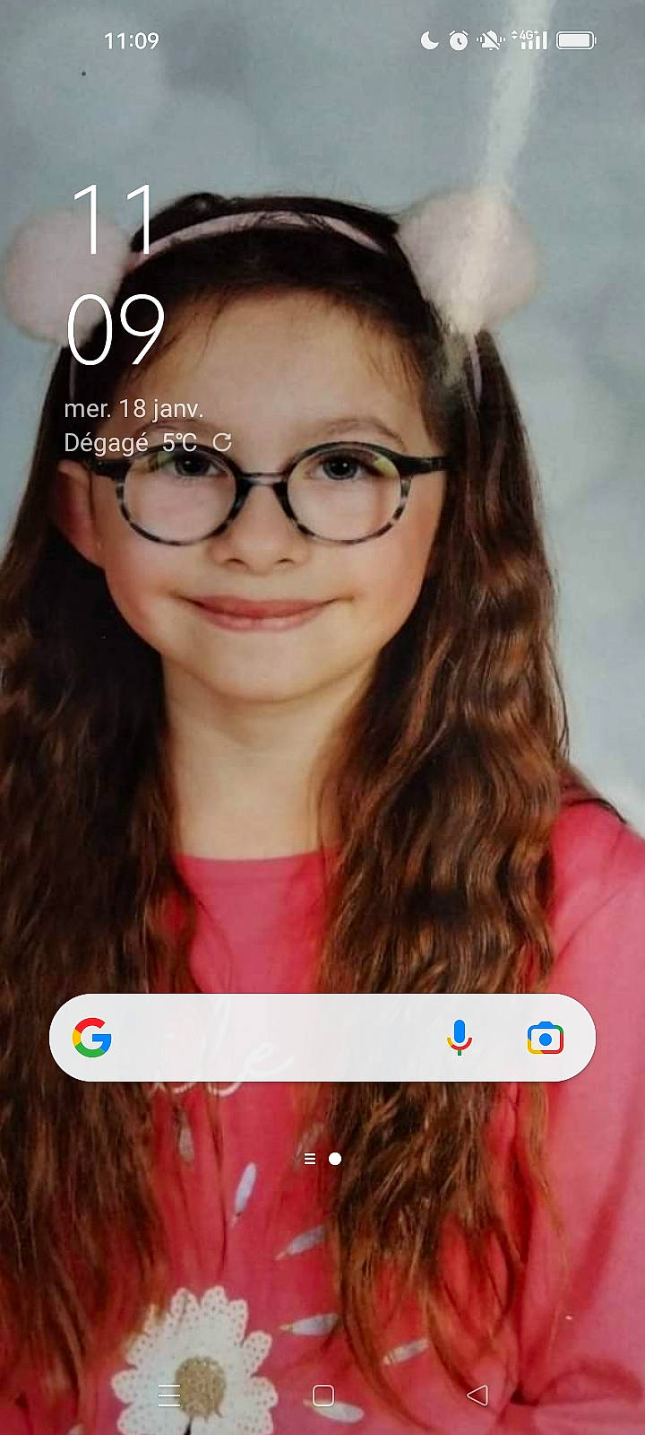 Lylas a rejoint le concours — aidez-le/la à gagner de superbes lots ! cheek, chin, ear, eye, eyebrow, eyelash, eyewear, face, forehead, glasses, hair, hairstyle, iris, jaw, joy, lip, nose, organ, person, skin