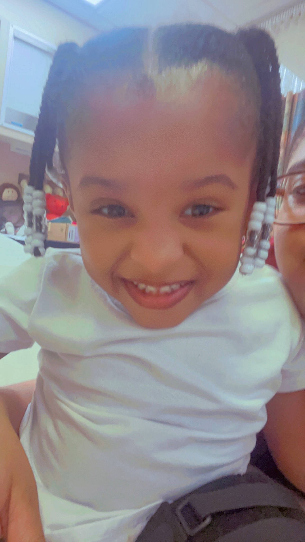 Tayanna is registered to the contest to win money with this photo: cheek, chin, ear, eyebrow, eyelash, facial_expression, forehead, fun, gesture, happy, head, iris, jaw, joy, lip, mouth, muscle, neck, nose, person