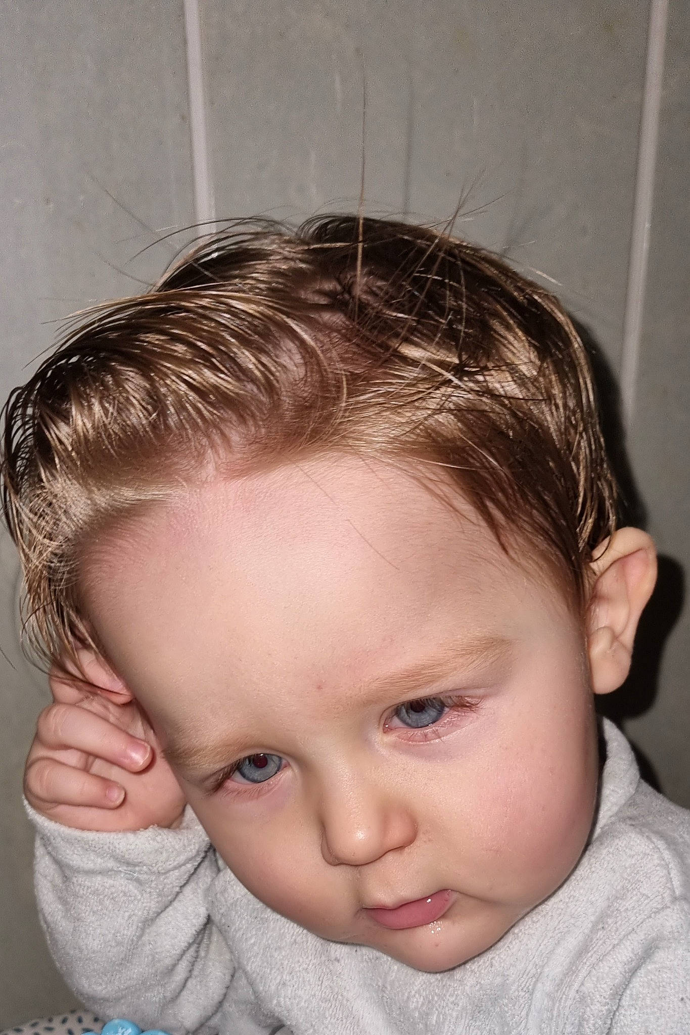 Santino participe au concours pour gagner de l'argent avec cette photo : cheek, chin, ear, eye, eyebrow, eyelash, face, flash_photography, forehead, hair, hairstyle, head, human, iris, jaw, lip, mouth, neck, nose, person