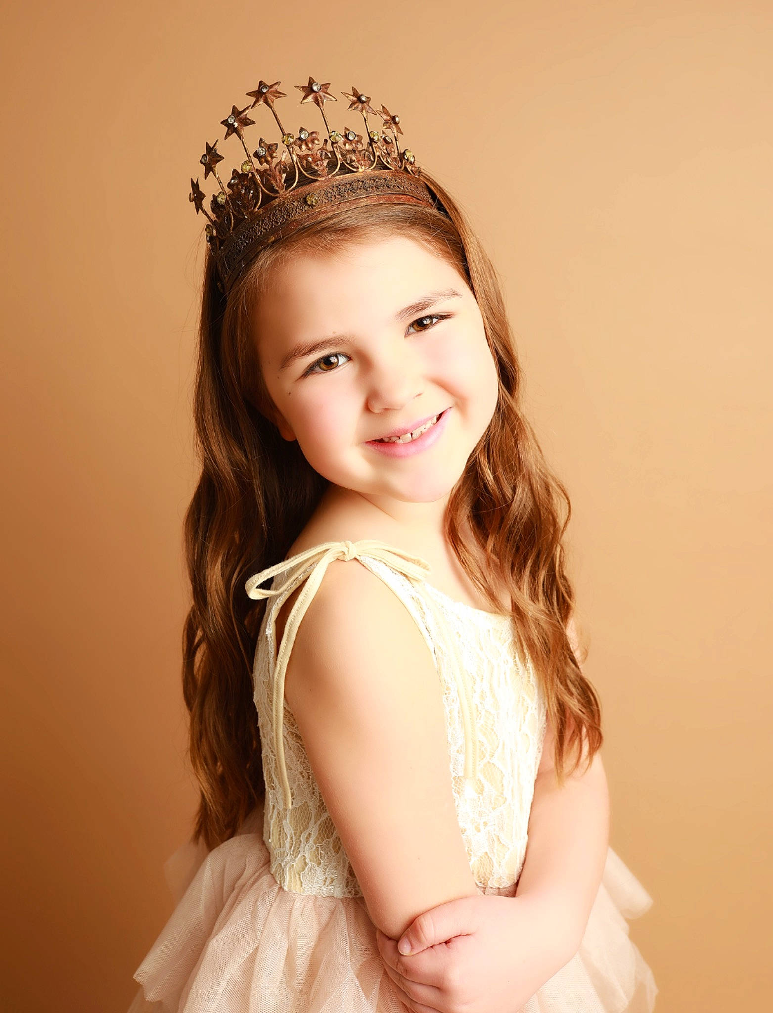 Kailyn is registered to the contest to win money with this photo: bridal_accessory, dress, embellishment, eyebrow, eyelash, fashion_design, flash_photography, gesture, hair, happy, head, headgear, headpiece, jewellery, joy, long_hair, neck, person, shoulder, skin