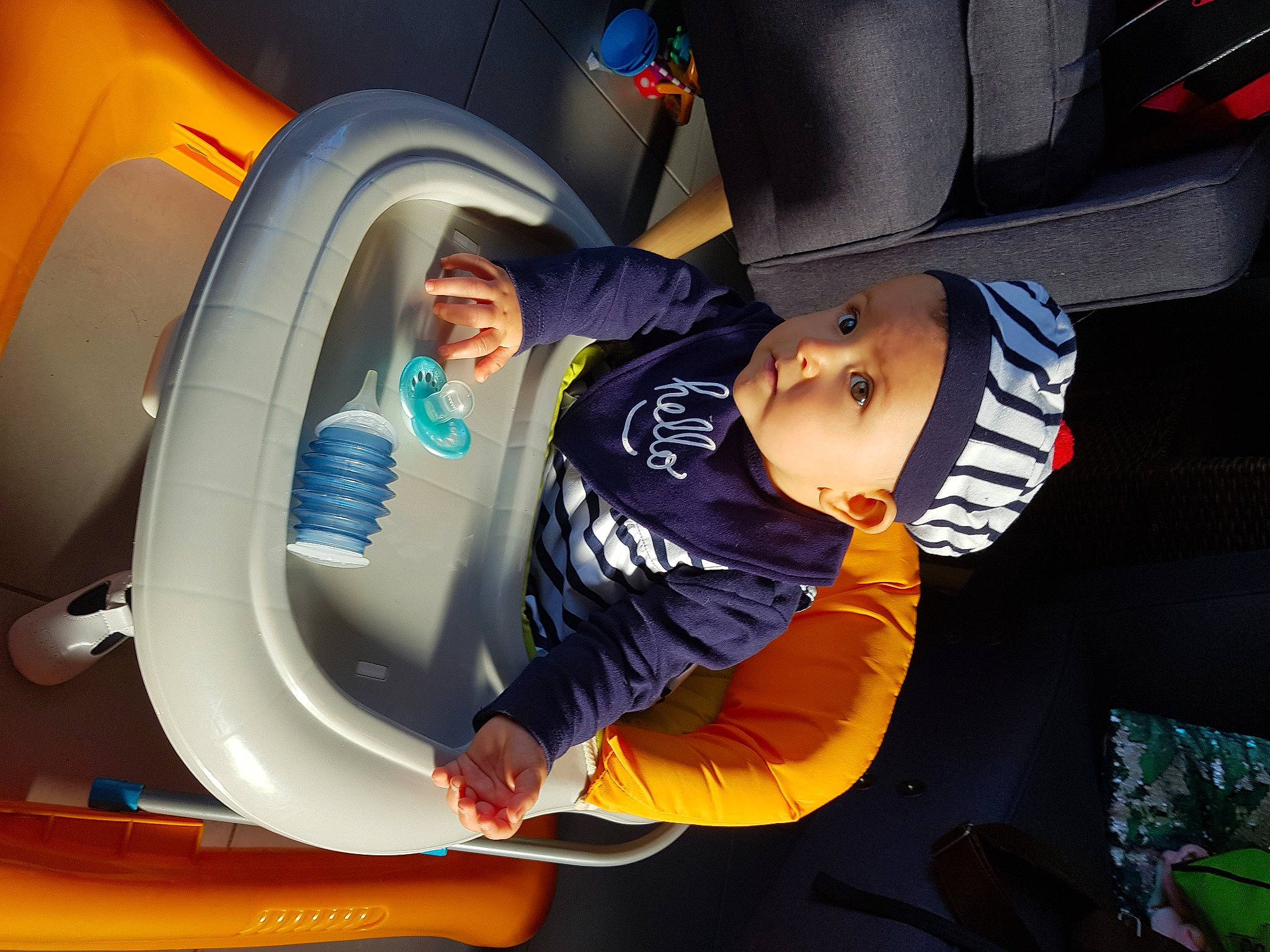 Hailey participe au concours pour gagner de l'argent avec cette photo : child, fun, headwear, person, smile, space, toddler, vacation, yellow