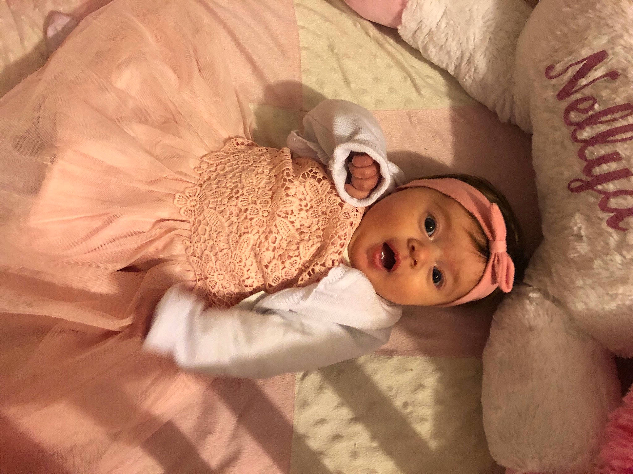 Nellya participe au concours pour gagner de l'argent avec cette photo : baby, baby_products, baby_sleeping, baby_toddler_clothing, bed, child, comfort, doll, ear, eye, fawn, hat, head, headwear, linens, person, skin, smile, stuffed_toy, surprise