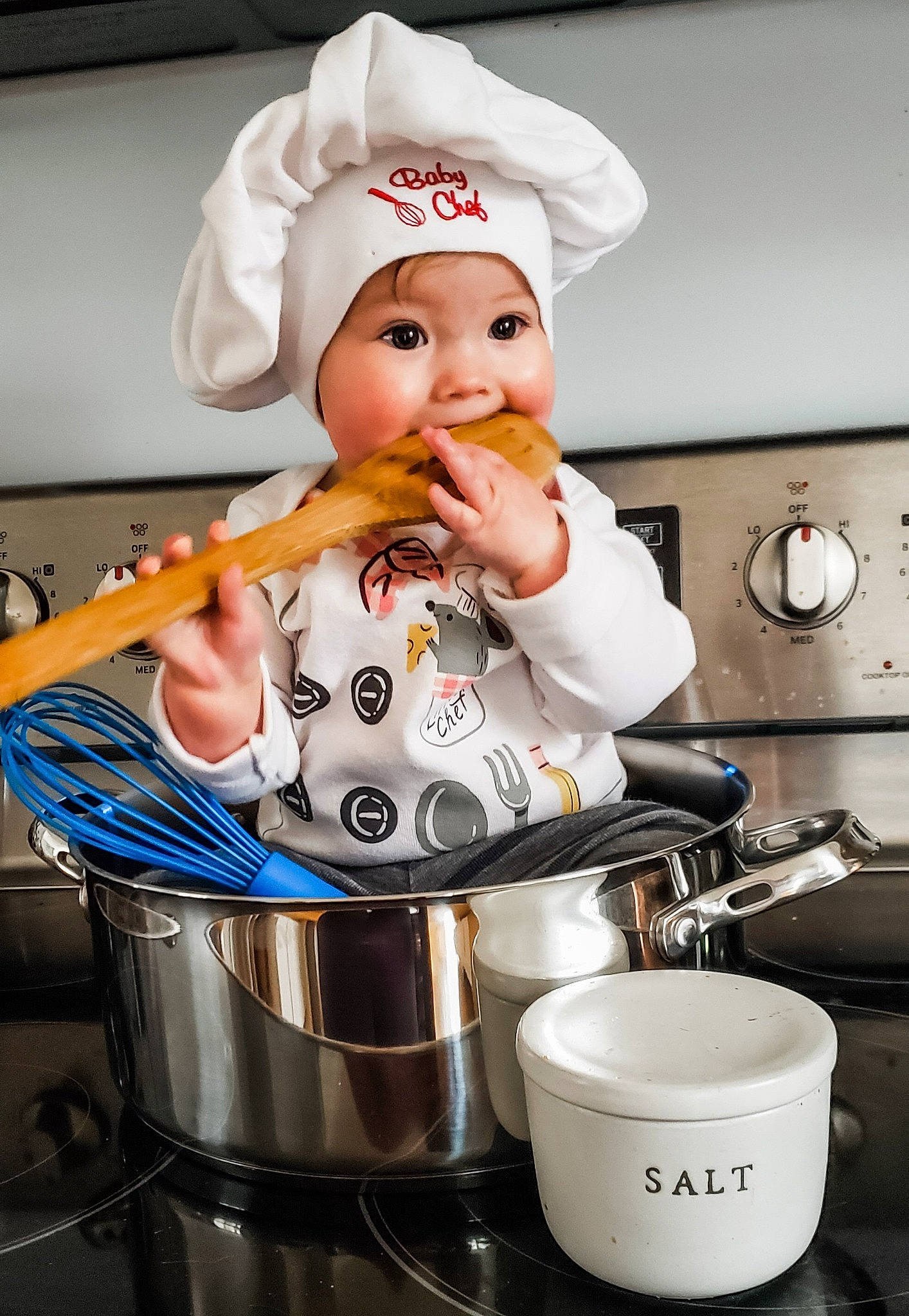 Norah joined the competition — help win amazing prizes! baking, chef, chefs_uniform, chief_cook, cook, cooking, cookware_and_bakeware, countertop, cuisine, dish, food, headwear, home_appliance, homemaker, ingredient, kitchen, kitchen_appliance, person, recipe, service