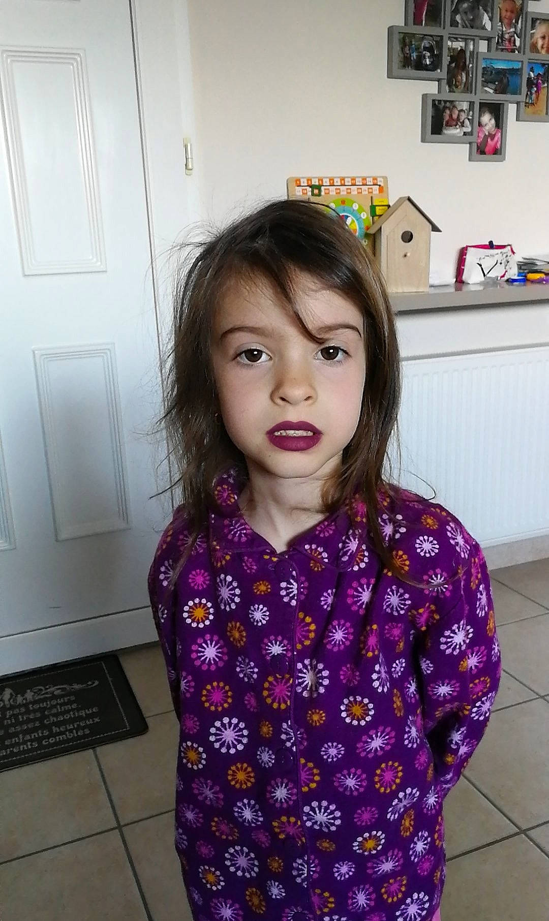 Honorine a rejoint le concours — aidez-le/la à gagner de superbes lots ! child, day, design, eye, fun, girl, hair, hair_coloring, hairstyle, long_hair, pattern, person, pink, product, purple, shoulder, skin, smile, standing, textile