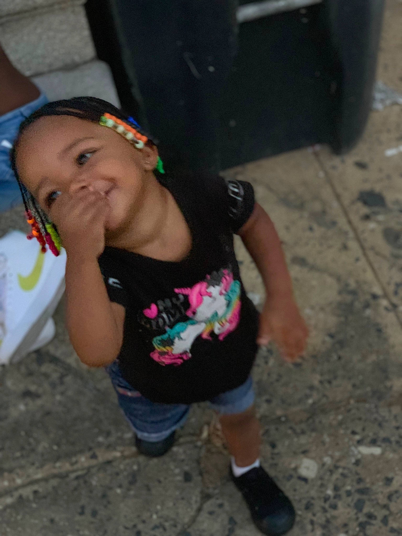 Empress is registered to the contest to win money with this photo: asphalt, child, event, flash_photography, fun, grass, hand, happy, leisure, mouth, person, pink, recreation, shorts, sleeve, smile, soil, t_shirt, thigh, thumb