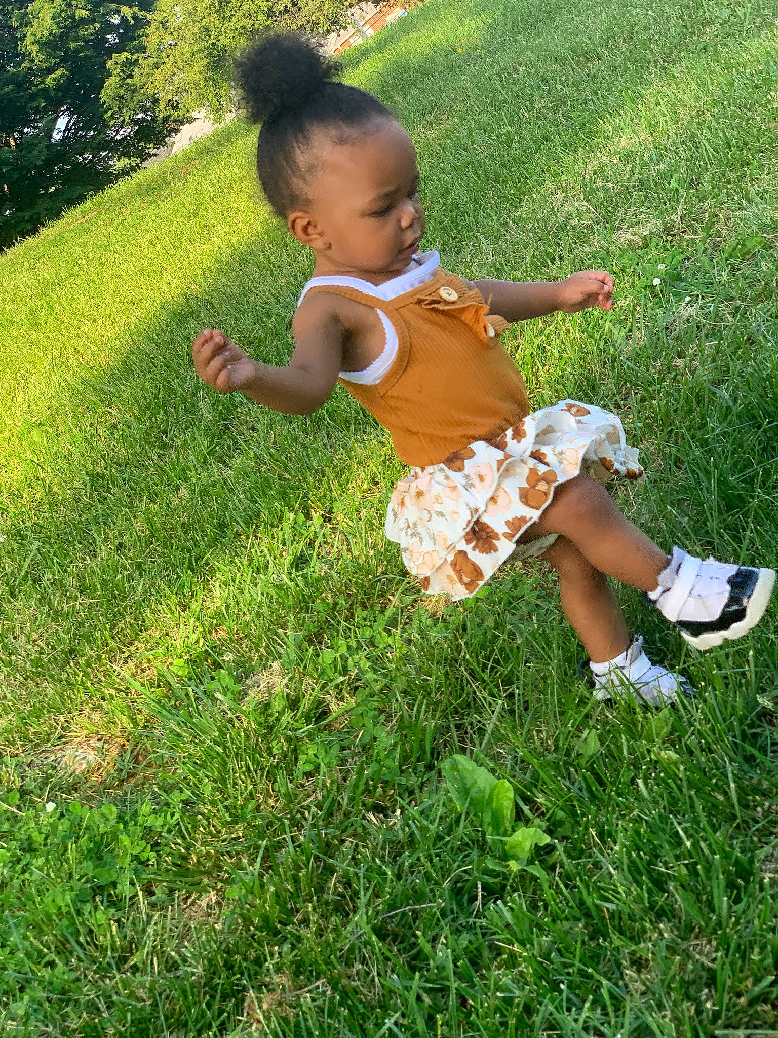 Empress is registered to the contest to win money with this photo: baby, baby_toddler_clothing, barefoot, foot, fun, grass, grassland, groundcover, happy, human_leg, lawn, leisure, people_in_nature, person, plant, recreation, shorts, thigh, thumb, toddler