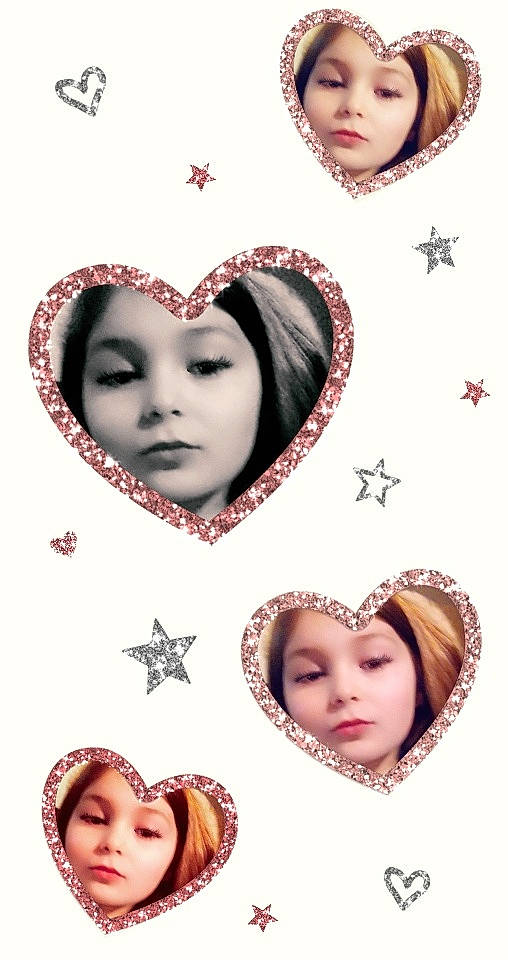 Anastasia a rejoint le concours — aidez-le/la à gagner de superbes lots ! beauty, cheek, child, chin, eyebrow, facial_expression, fashion, forehead, holiday, human, iris, lip, love, nose, organ, people, person, photography, red, skin