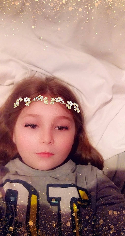 Anastasia participe au concours pour gagner de l'argent avec cette photo : black_hair, cheek, chin, cool, eye, eyebrow, eyelash, flash_photography, fun, grass, happy, head, headgear, headwear, iris, lip, nose, people_in_nature, person, skin