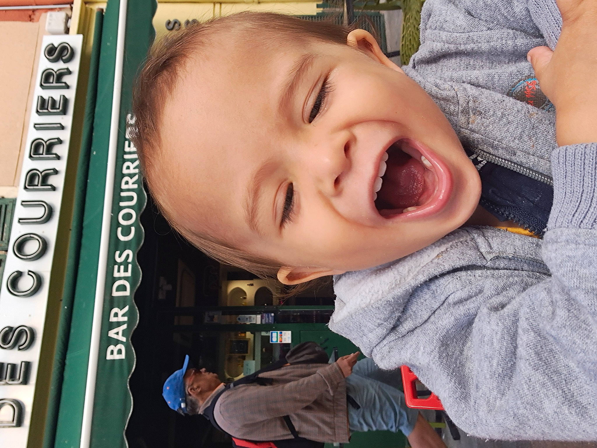 Timeo a rejoint le concours — aidez-le/la à gagner de superbes lots ! baby, baby_laughing, baby_toddler_clothing, cheek, chin, cool, ear, eyebrow, eyelash, forehead, happy, headwear, iris, lip, mouth, nose, person, skin, smile, toddler