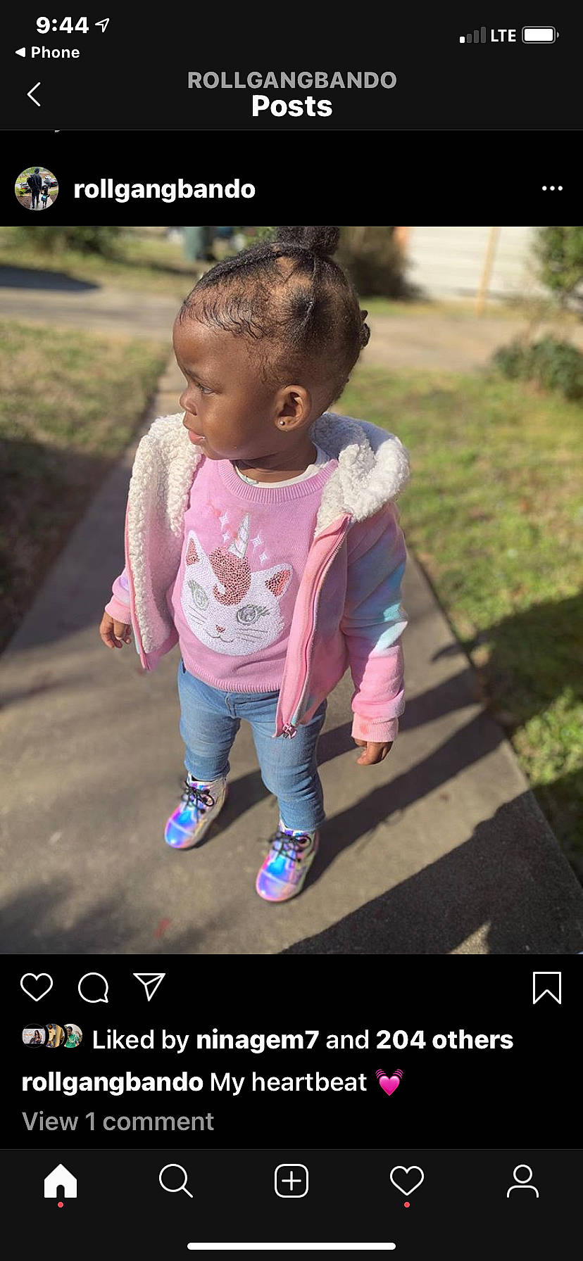 Alauna is registered to the contest to win money with this photo: baby, baby_toddler_clothing, beauty, child, face, flash_photography, fun, gesture, grass, hair, happy, head, leisure, magenta, nature, people_in_nature, person, pink, plant, sleeve