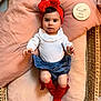 Ava a rejoint le concours — aidez-le/la à gagner de superbes lots ! baby, infant, child, red_bow, headband, white_top, denim_shorts, red_socks, basket, blanket, soft_texture, curious_expression, indoor, floor, woven_basket, cute, portrait, laying_down, baby_clothing, adorable