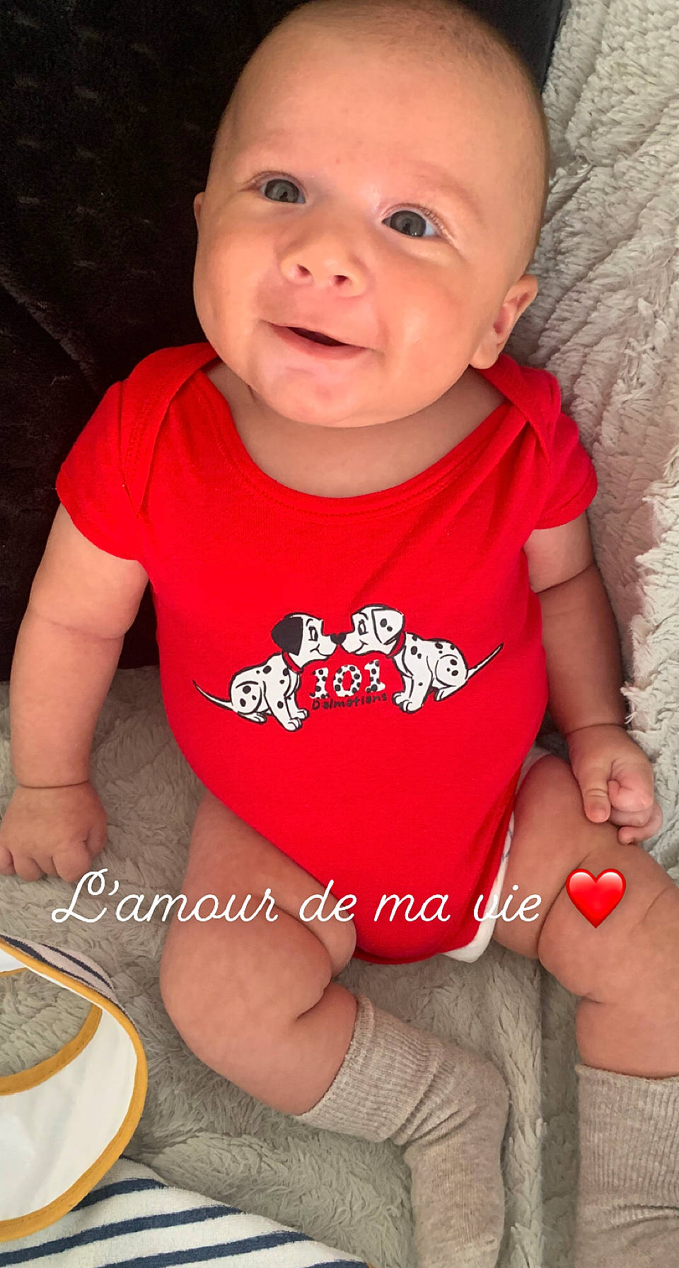 Leandro participe au concours pour gagner de l'argent avec cette photo : arm, baby_toddler_clothing, cheek, chin, clothing, eye, facial_expression, hairstyle, human, human_body, leg, lip, mouth, muscle, neck, nose, organ, person, skin, sleeve