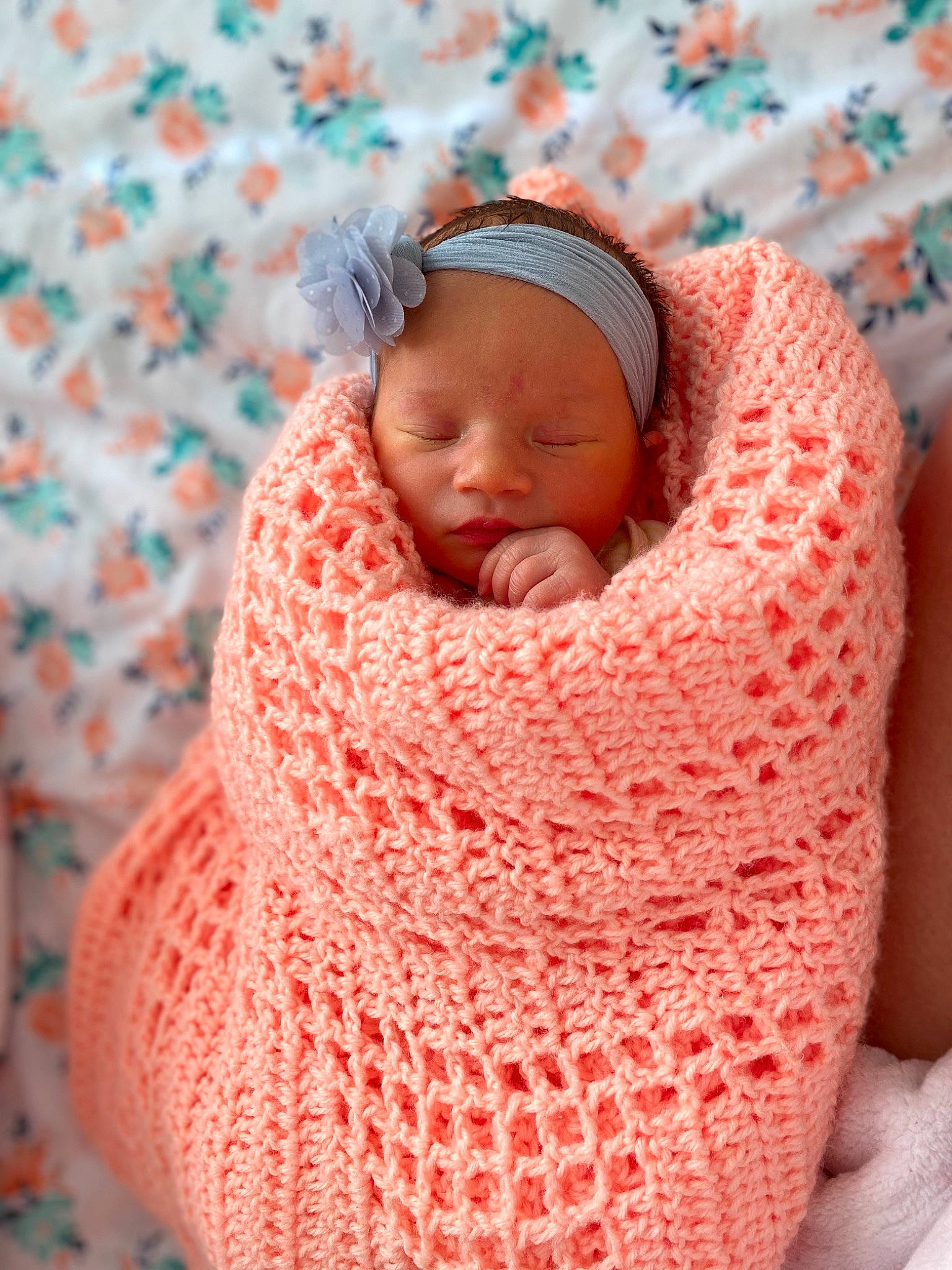 Raeven is registered to the contest to win money with this photo: art, baby, child, crochet, headwear, knitting, pattern, person, pink, textile, toddler, wool, woolen