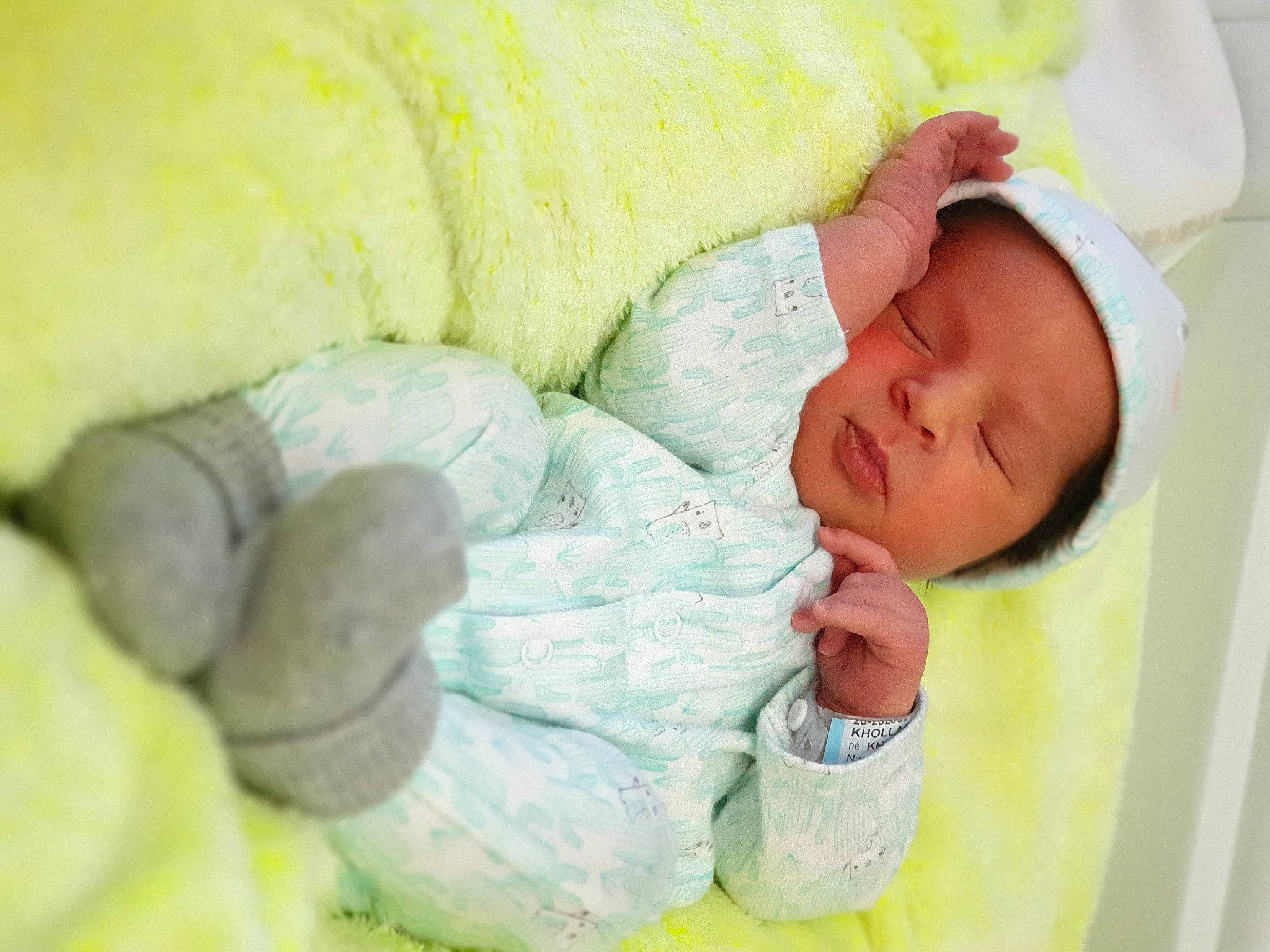 Naïl a rejoint le concours — aidez-le/la à gagner de superbes lots ! baby, baby_products, baby_safety, baby_sleeping, bedtime, child, comfort, nap, person, product, skin, sleep, toddler