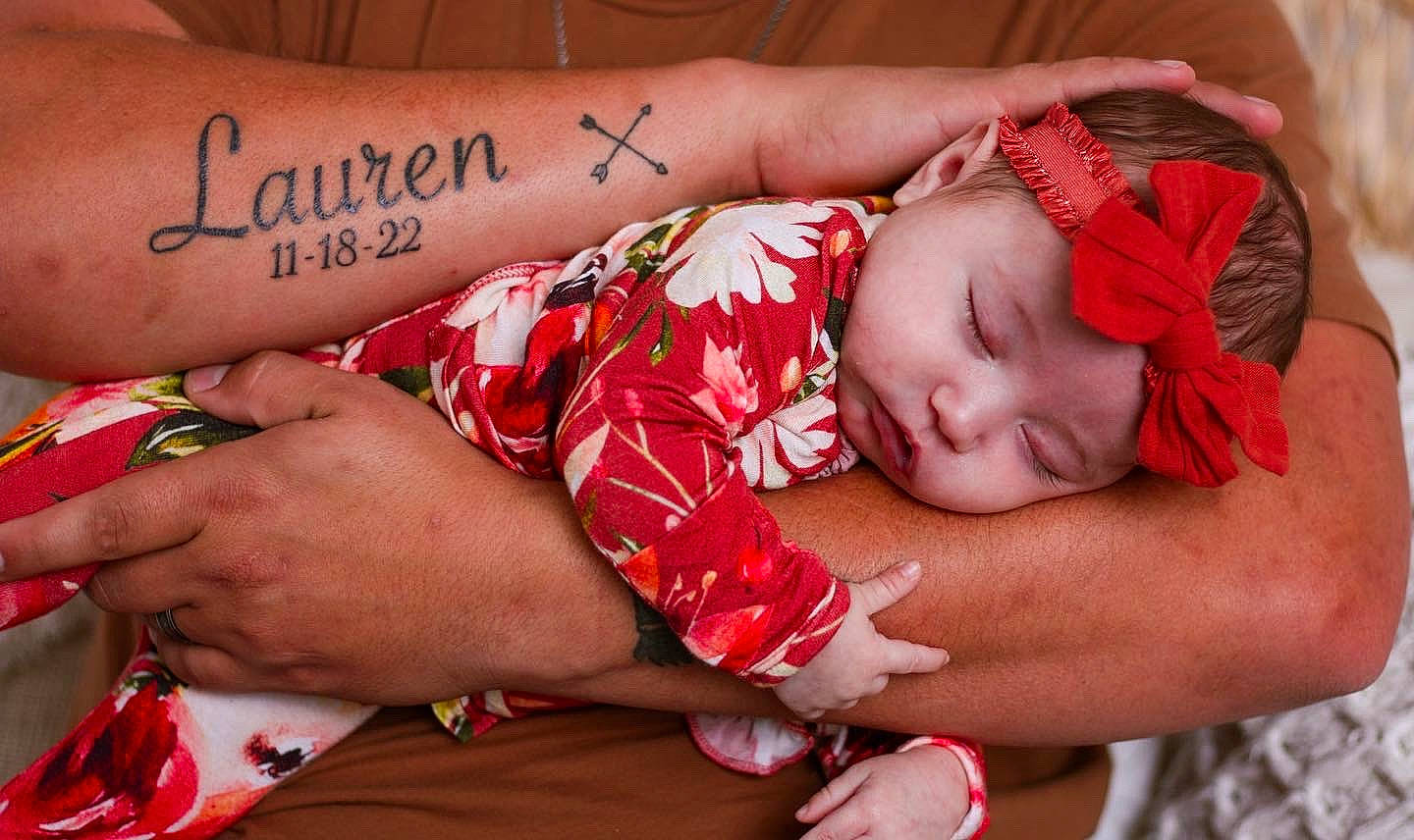 Lauren joined the competition — help win amazing prizes! abdomen, arm, baby, comfort, eyelash, finger, gesture, glasses, hand, happy, headwear, human_body, joint, muscle, nail, neck, person, skin, summer, textile