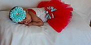 Navaeh is registered to the contest to win money with this photo: