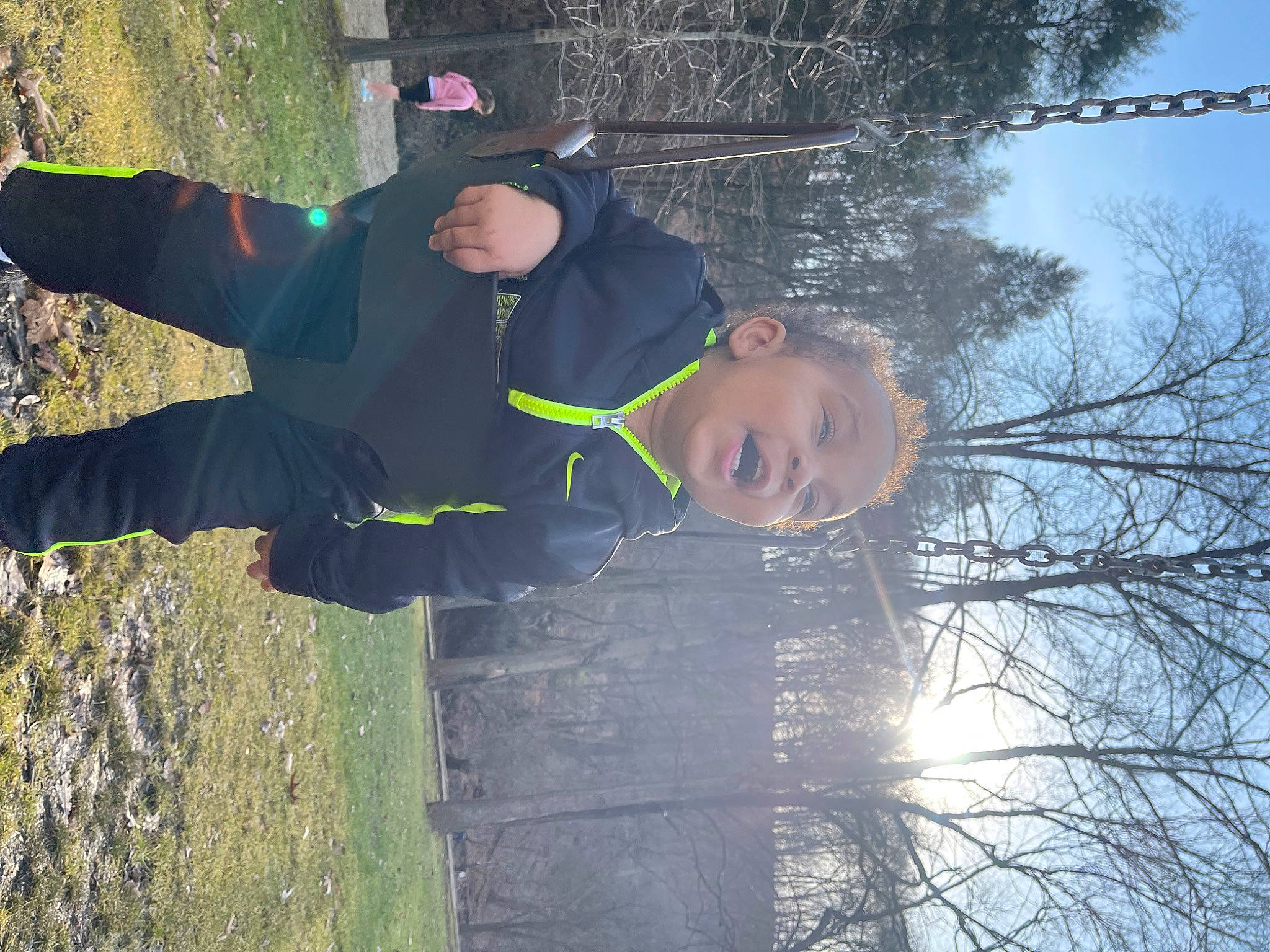 Lorenzo is registered to the contest to win money with this photo: baseball_cap, cap, electric_blue, fun, glove, grass, hat, leaf, people_in_nature, person, personal_protective_equipment, plant, sky, sleeve, tree, twig, water, winter, wood, woody_plant