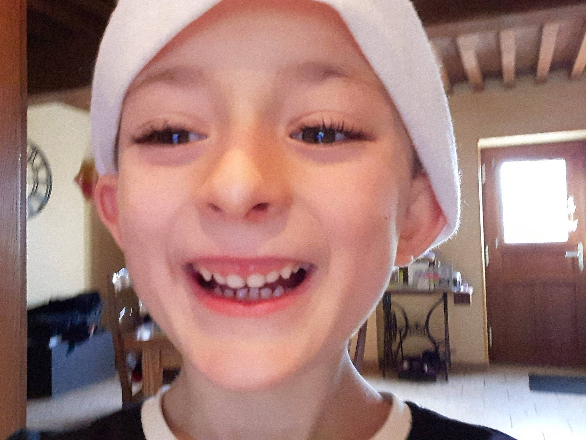 Louis a rejoint le concours — aidez-le/la à gagner de superbes lots ! cap, cheek, chin, ear, eyebrow, eyelash, forehead, fun, happy, headgear, human_body, jaw, joy, lip, mouth, nose, organ, person, skin, smile