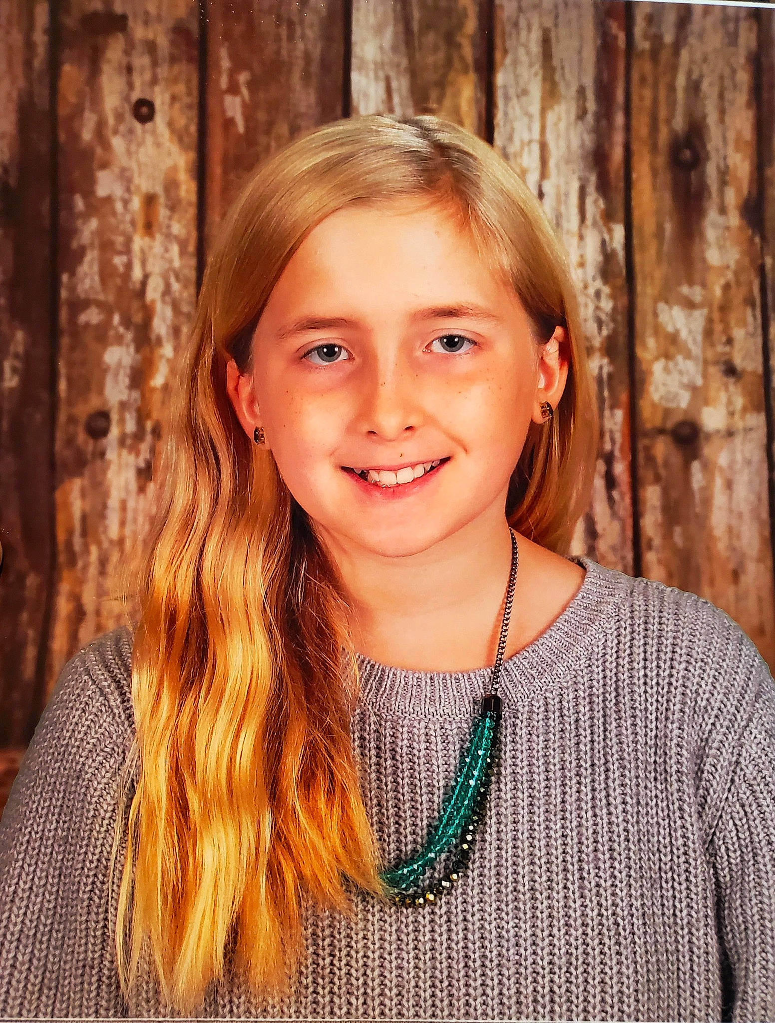 Chloe is registered to the contest to win money with this photo: blond, brown_hair, cheek, chin, clothing, electric_blue, eyebrow, fashion_accessory, flash_photography, fun, grass, happy, iris, jewellery, joy, lip, long_hair, people_in_nature, person, smile