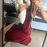 Francky a rejoint le concours — aidez-le/la à gagner de superbes lots ! woman, mirror, kitten, blanket, cat, cat_litter_box, bedroom, red_dress, smartwatch, phone, reflection, wooden_floor, box, casual, indoor, pet, holding, curly_hair, cozy, crouching