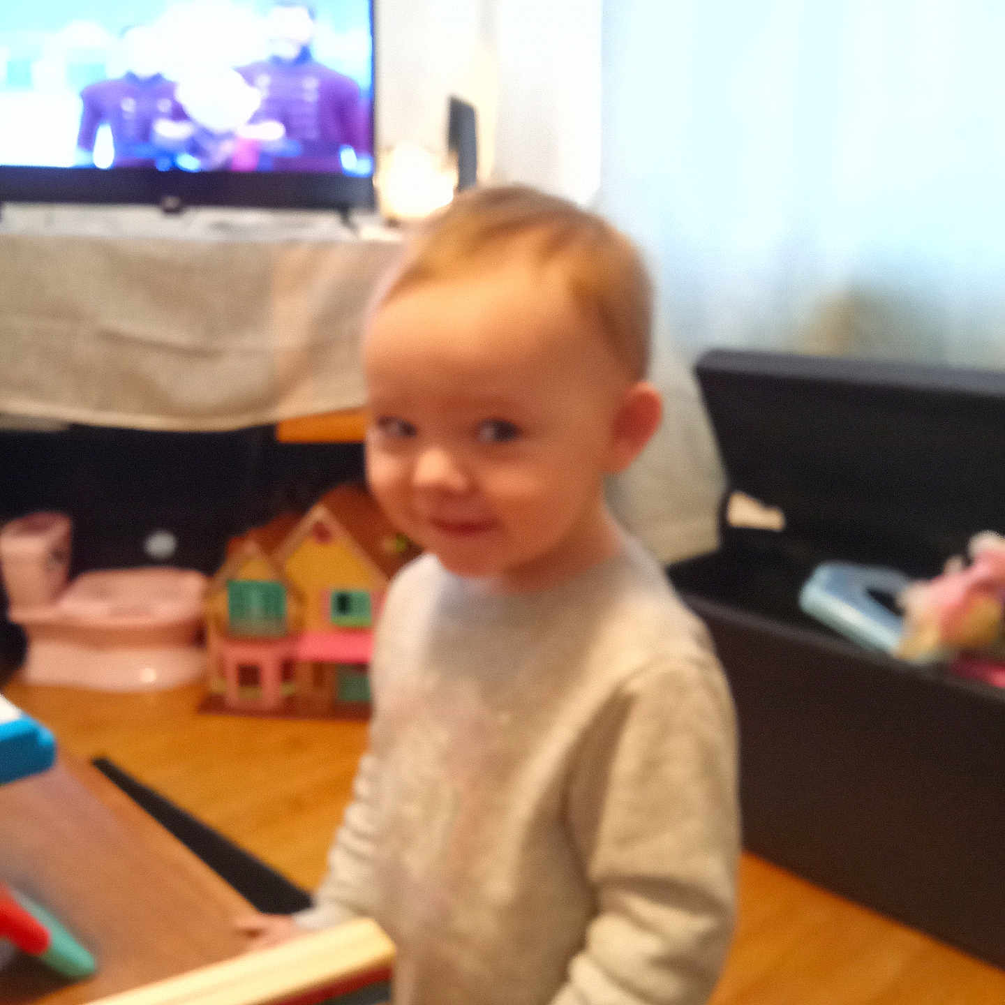 Alayha is registered to the contest to win money with this photo: adult, baby, boy, child, computer, computerhardware, computerkeyboard, electronics, entertainmentcenter, face, hardware, hardwood, head, male, man, monitor, person, screen, tv, wood