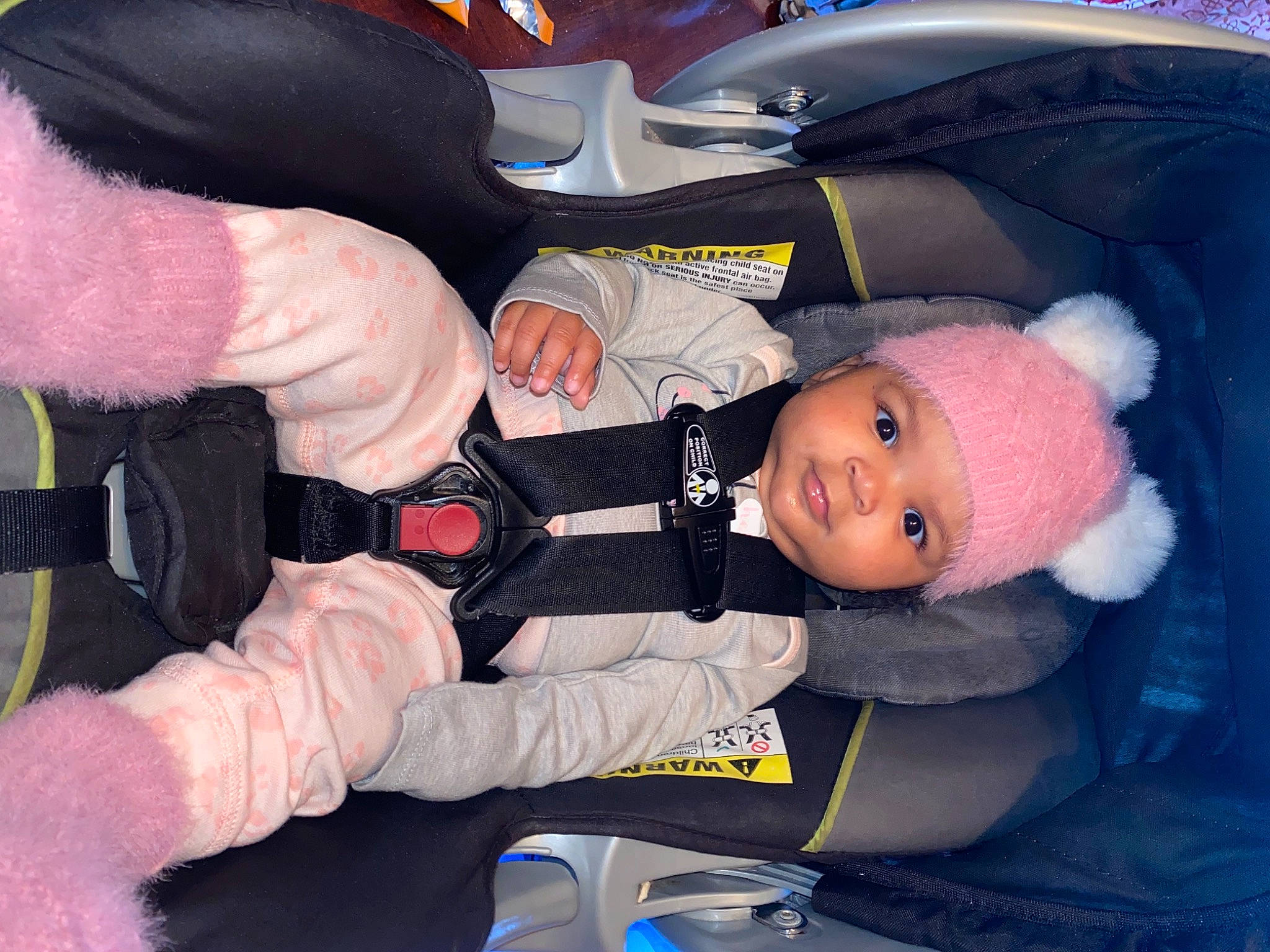 Royale is registered to the contest to win money with this photo: auto_part, baby, baby_carriage, baby_products, baby_toddler_clothing, car_seat, child, comfort, elbow, fun, gesture, glove, headwear, lap, nail, person, product, smile, thumb, toddler