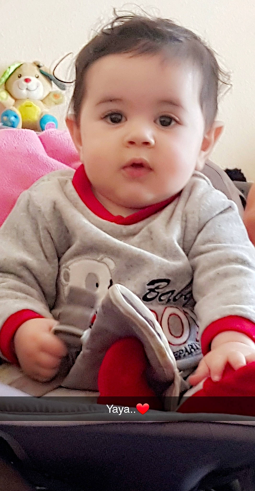 Yacine participe au concours pour gagner de l'argent avec cette photo : baby, cheek, child, person, play, sitting, skin, toddler