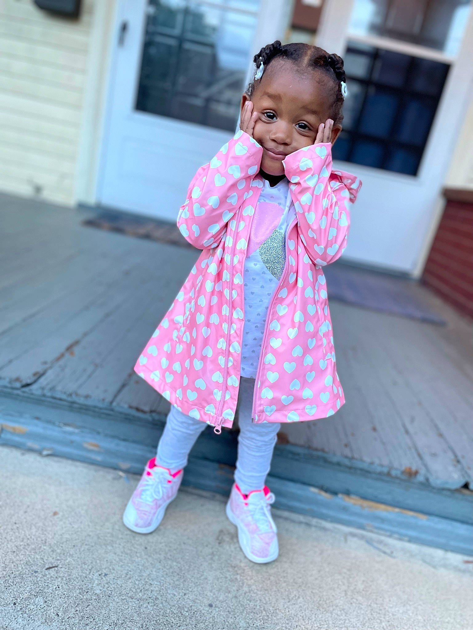 Jream is registered to the contest to win money with this photo: baby_toddler_clothing, child, day_dress, door, electric_blue, fashion_accessory, fashion_design, happy, magenta, pattern, person, pink, plaid, purple, shoe, sleeve, smile, street_fashion, tartan, toddler